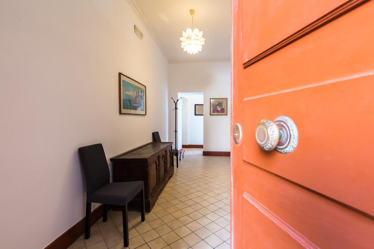 Lopez 20 A Big Family Apartment By Napoliapartments Exterior photo