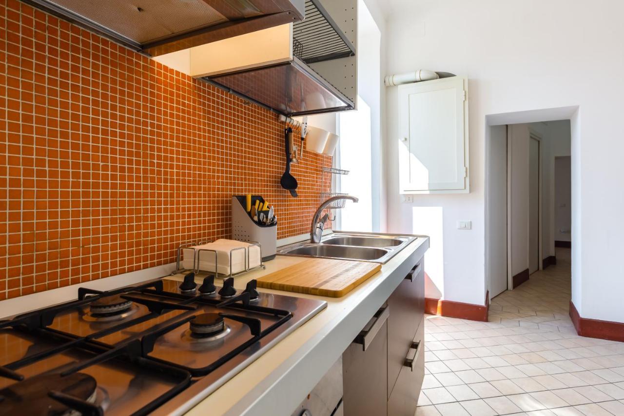 Lopez 20 A Big Family Apartment By Napoliapartments Exterior photo