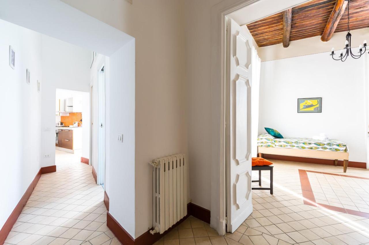 Lopez 20 A Big Family Apartment By Napoliapartments Exterior photo